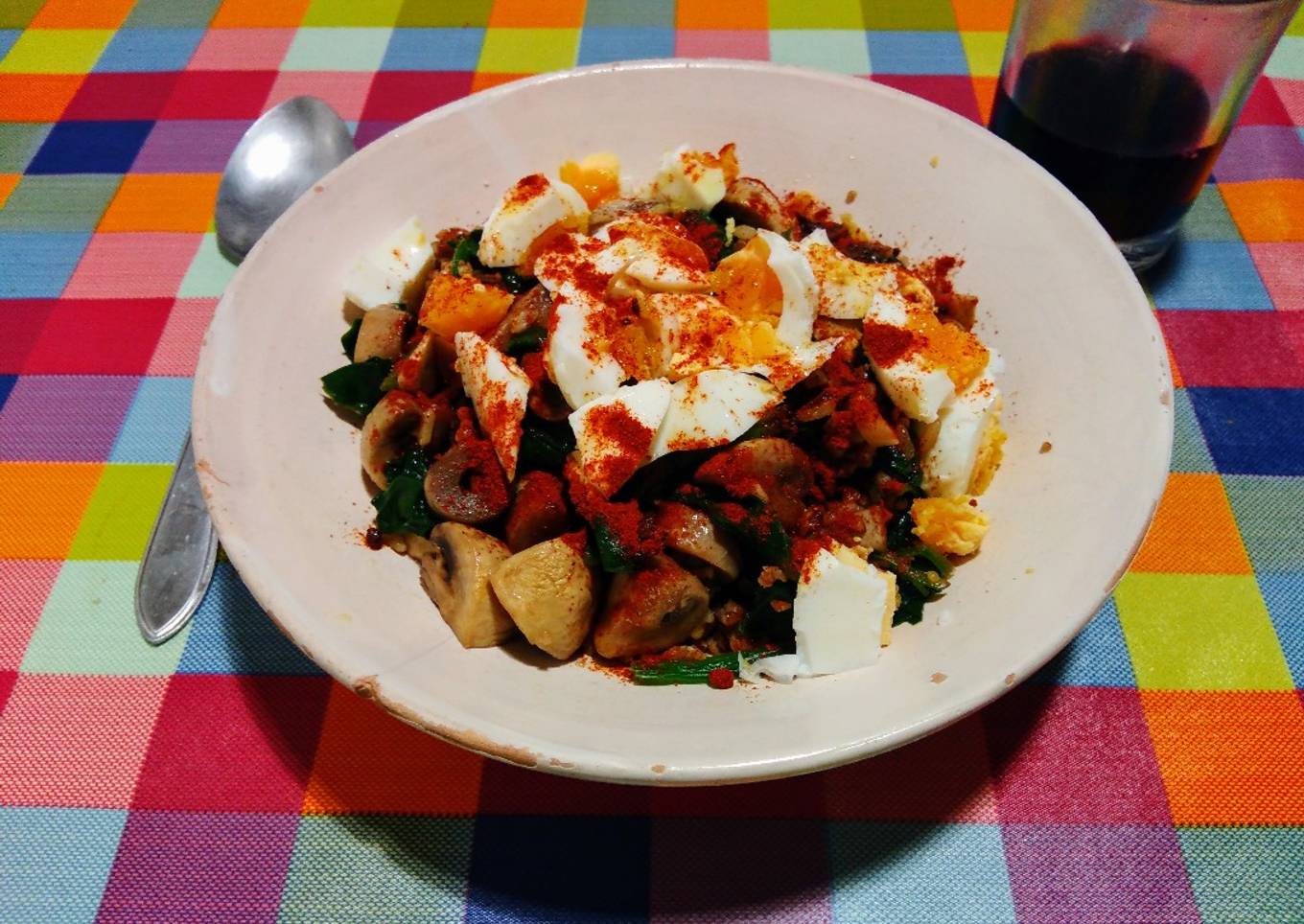 Salteado de champiñones con acelgas en Wok