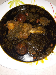عکسی از دستور قرمه سبزی