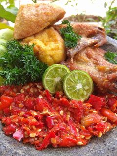 Foto resep Ayam Goreng + Sambal Terasi