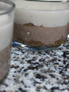 Una foto de Vasitos de dos chocolates Nestlé de jungly