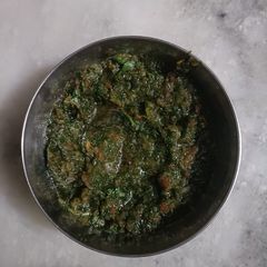 A picture of Dhaniya and gingner chutney.