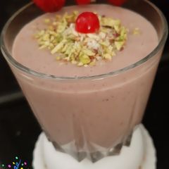 A picture of Strawberry Banana Smoothie.