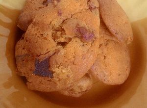 รูปของ Chewy chocolate-chip cookies(หม้ออบลมร้อน)
