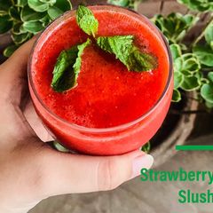 A picture of Strawberry Margarita 🍓🍹.