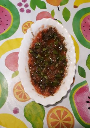Una foto de Salsa crudités con polvo de ortigas