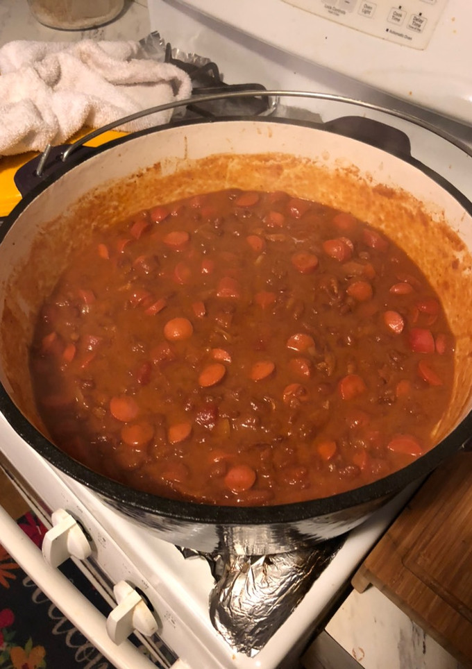 A picture of Beans an franks.