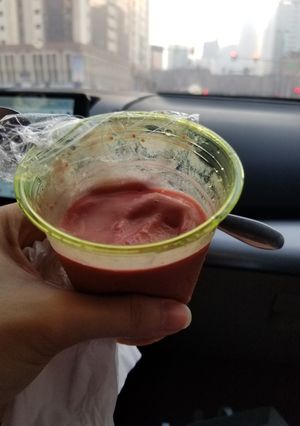 صورة لوصفة ايس كريم فراوله سريع 🍓🍓