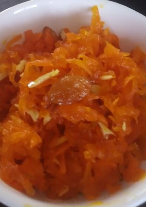 ગાજર નો હલવો(Gajar no Halavo recipe in Gujarati) રેસીપી મુખ્ય ફોટો