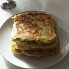 A picture of Msemen.