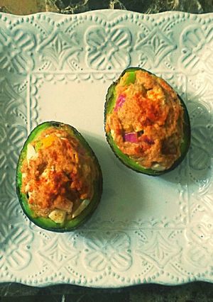 A picture of Mayo-less Tuna Salad Stuffed Avocado.