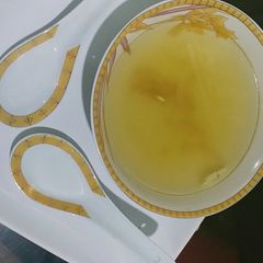 A picture of Yakhni soup.