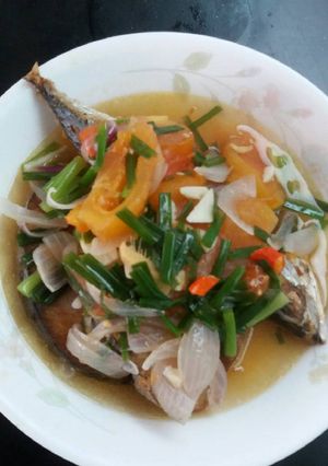 Foto resep Ikan kembung goreng kuah tomato