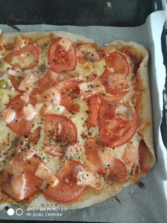 Una foto de Pizza de salmón ahumado