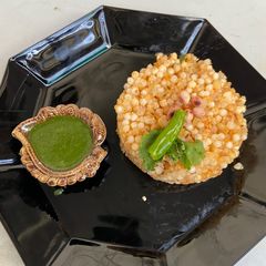 A picture of Sabudana ki khichdi.