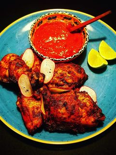 Una foto de Tandoori Chicken muy fácil!