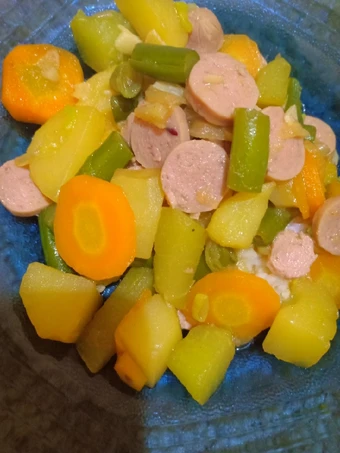 Langkah Gampang Membikin Resep Tumis Wortel Sosis yang Uenak Anti Ribet, Mantap Sekali