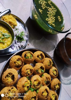 પાણી પૂરી (Pani Puri Recipe In Gujarati) રેસીપી મુખ્ય ફોટો