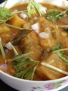 கதம்ப சாம்பார் (கலவை சாம்பார்)(kathamba sambar recipe in tamil) செய்முறை முக்கிய புகைப்படம்
