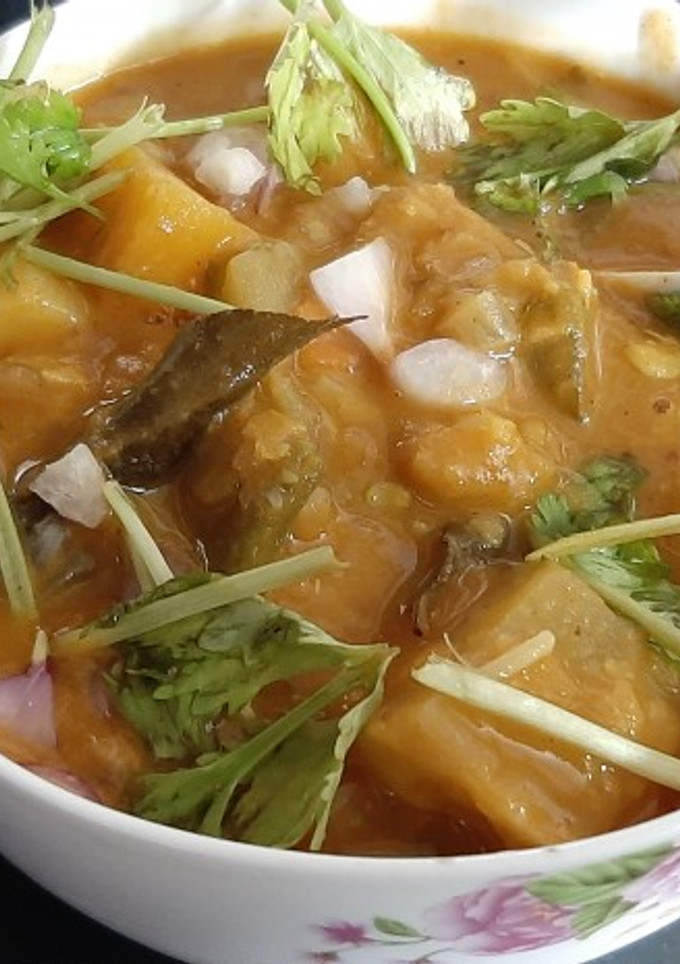 கதம்ப சாம்பார் (கலவை சாம்பார்)(kathamba sambar recipe in tamil) செய்முறை முக்கிய புகைப்படம்