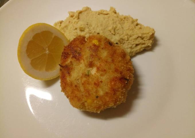 Salmon and sweet corn cakes