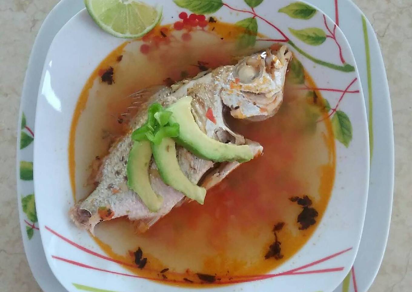 Caldo de pescado sencillo