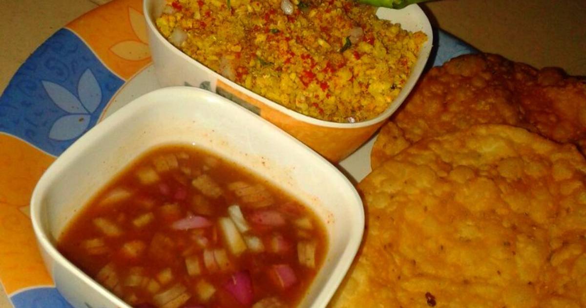 Dry Moong Dal & Pakwan with tamarind chutney Recipe by Nitika Ramnani