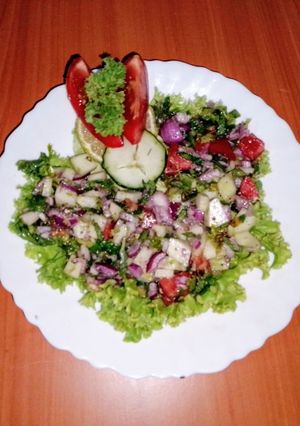 A picture of Persian Shiraz 🥗 salad 🥒🍅🧅.