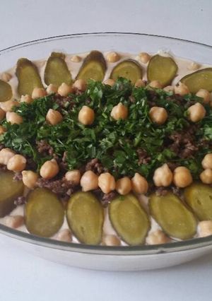 صورة لوصفة فتة الحمص باللحم المفروم