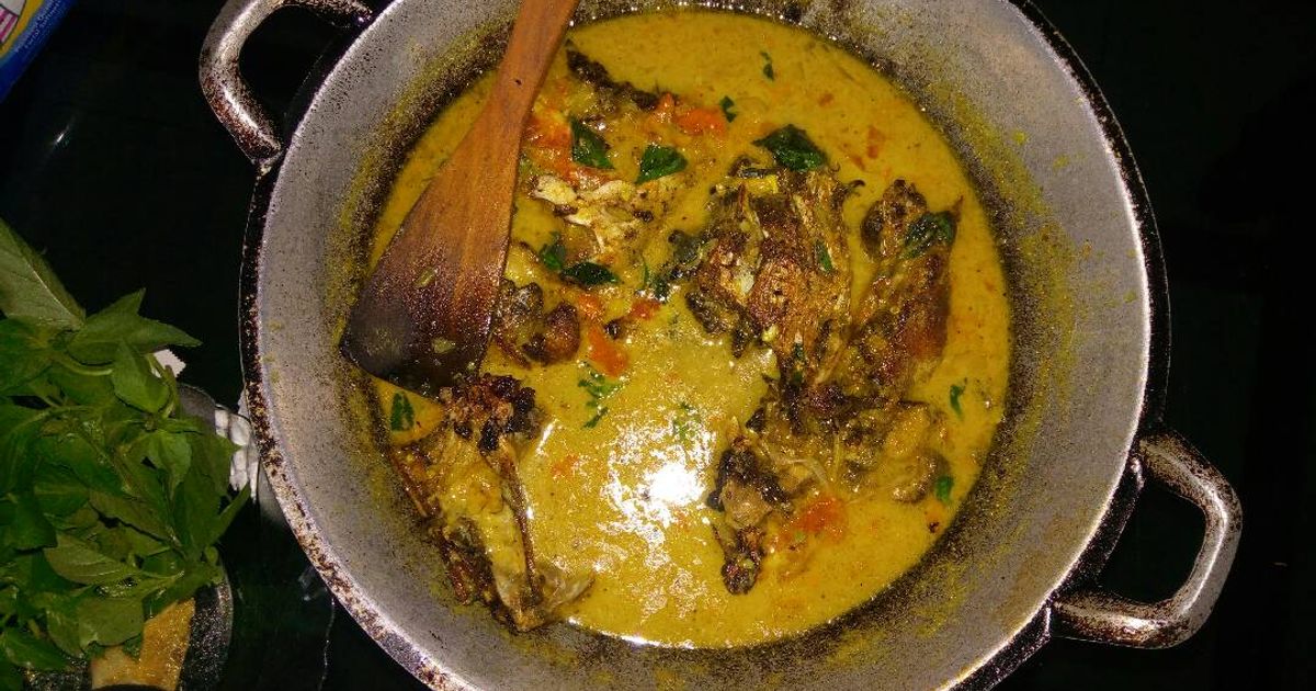 Resep Ikan Asap Kuah Kuning oleh Atika Salma - Cookpad