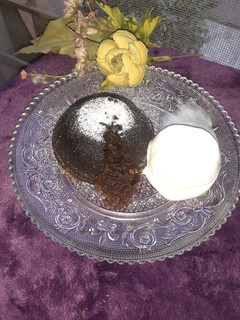 A picture of Chocolate Lava cake.