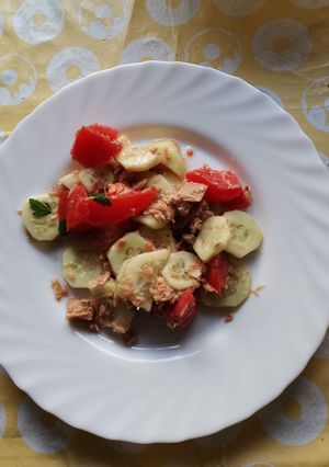 Foto di Cetrioli con tonno e altro