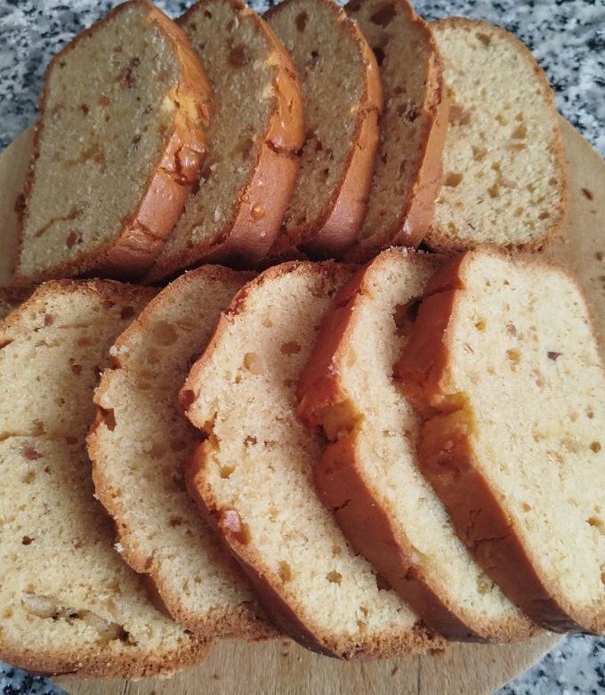 Una foto de Bizcocho de turrón sin gluten y sin azúcar en la panificadora o a tú gusto