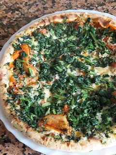 Una foto de Pizza de espinacas al microondas