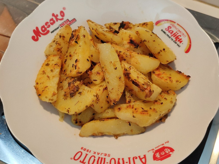 Cara Gampang Menyiapkan Potato Wedges (Simple), Lezat