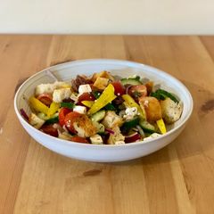 A picture of Greek Panzanella Salad.