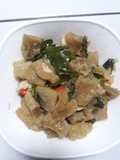 Tumis dorokdok daun melinjo