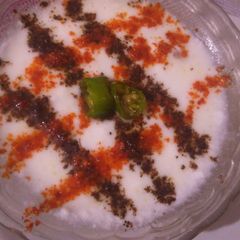 A picture of Burani raita or Hyderabad Creamy garlic raita.