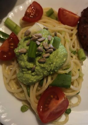 Une photo de Spaghettis au pesto de petits pois et feta