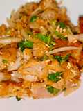 ยำไก่แซ่บ