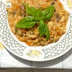 Foto di Risotto con zucca,funghi gamberetti e acciughe