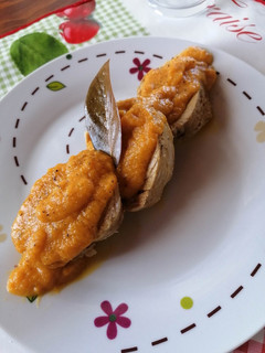 Una foto de Solomillo de cerdo con salsa de zanahoria