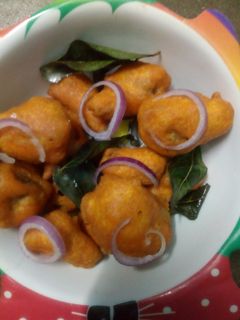 காளான் பஜ்ஜி (Kaalaan bajji recipe in tamil) செய்முறை முக்கிய புகைப்படம்