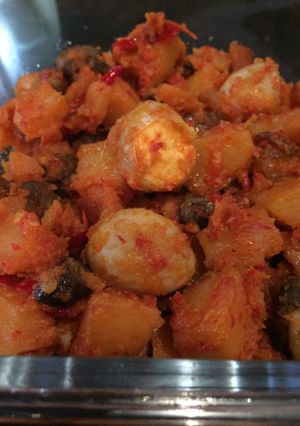 Foto resep Sambal goreng kentang, jantung ayam dan telur puyuh