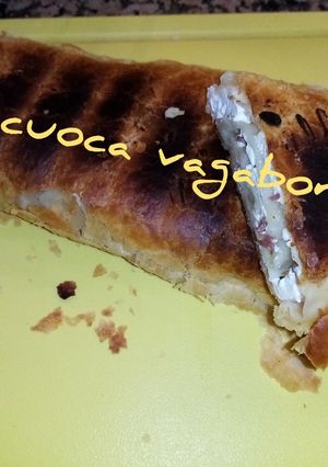 Foto di Rustico di Sfoglia Ricotta e Salame