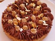 Una foto de ganache con nuez