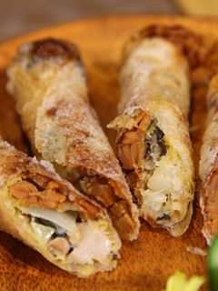 Hình của món Chả giò Đậu Tương Natto.