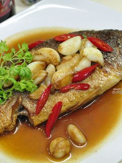 蒜子燒黃魚 的食譜成品照片