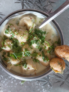 ડબકા કઢી(dbaka kadhi in Gujarati) રેસીપી મુખ્ય ફોટો