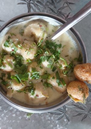 ડબકા કઢી(dbaka kadhi in Gujarati) રેસીપી મુખ્ય ફોટો