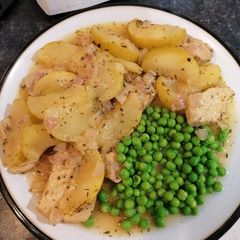 A picture of Apple cider pork medallions.